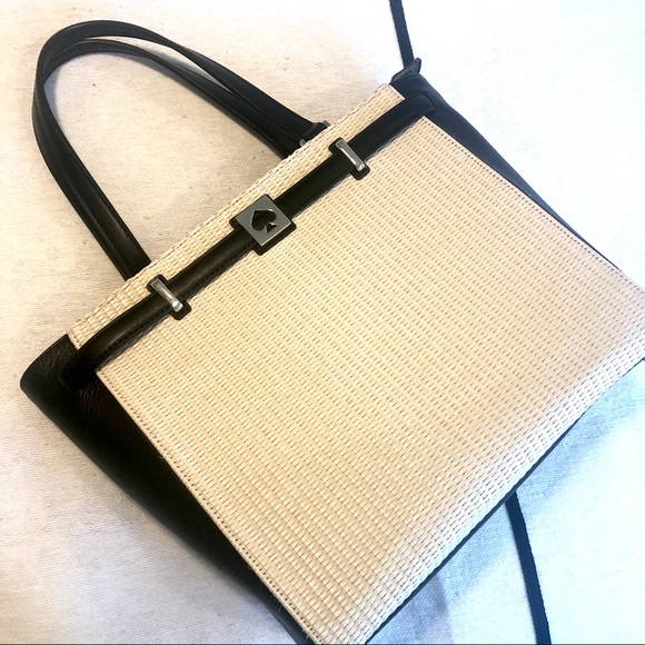 📸Kate Spade Houston Street Tote📸 - Picture 3 of 8